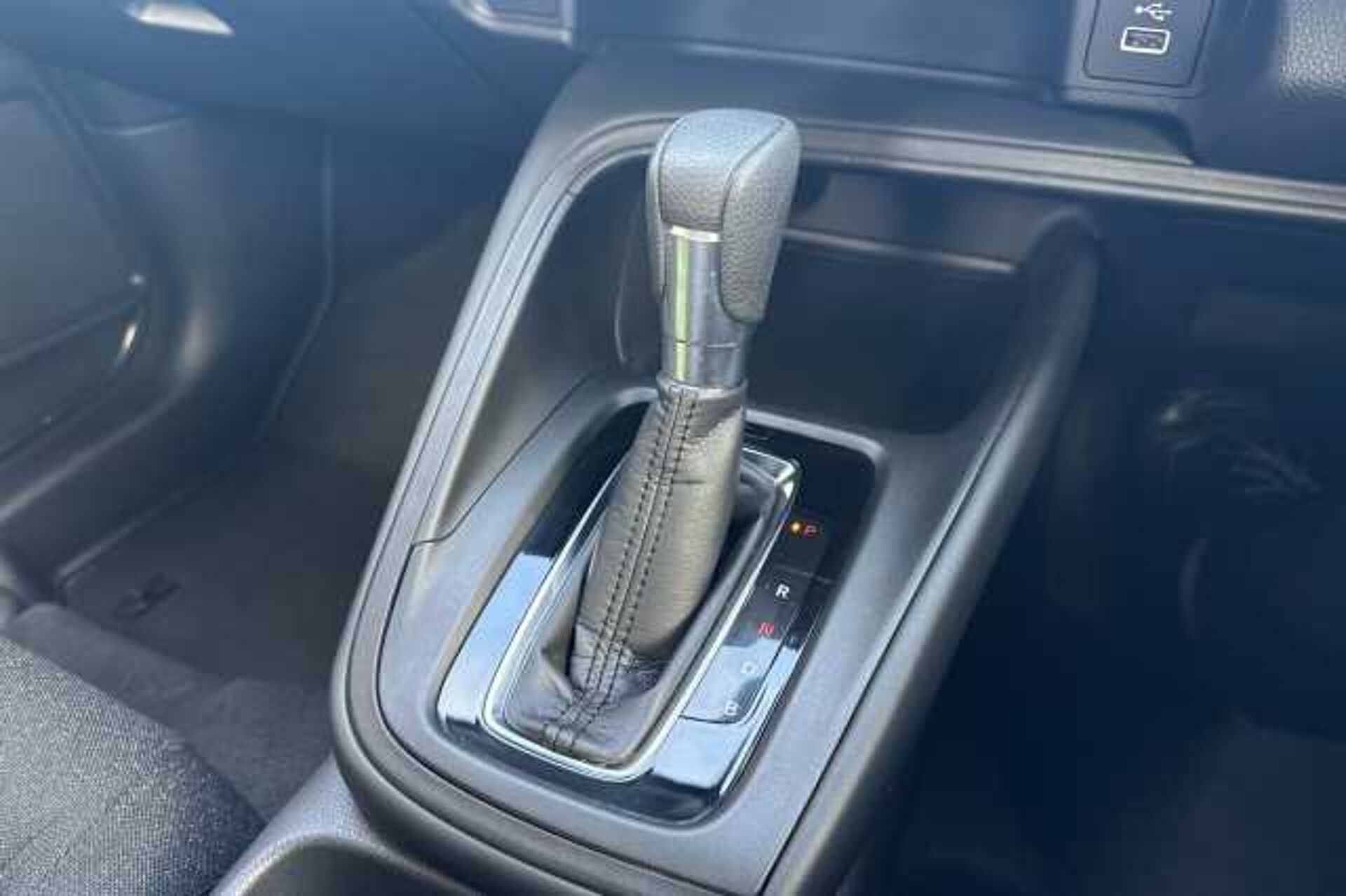 Honda HR-V Hybrid 1.5 eHEV Elegance 5dr CVT 