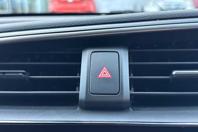 Honda Civic 1.5 VTEC Turbo Prestige 5dr 