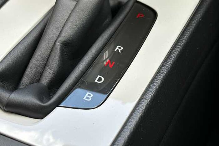 Honda Jazz Hybrid 1.5 i-MMD Hybrid Advance 5dr eCVT 